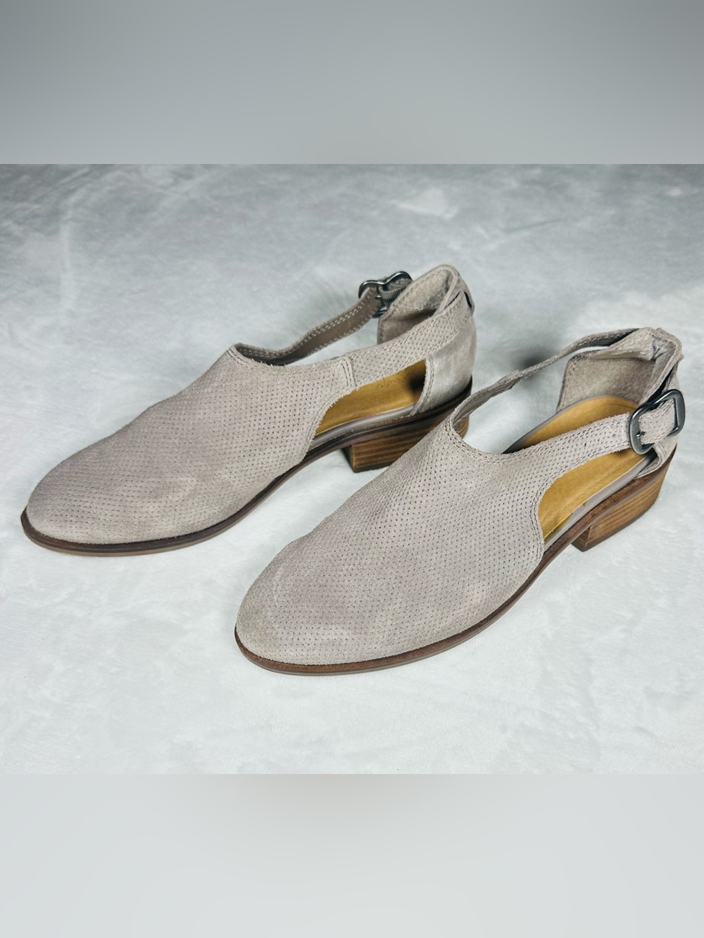 Crown Vintage Suede Perforated Slingback Block Heel Pumps - Taupe Women’s Size 8